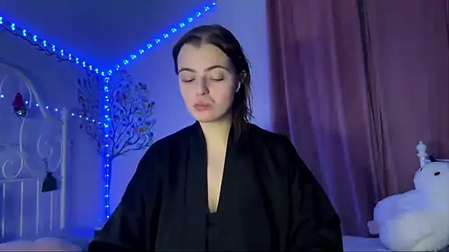 HoneyMist online show from 10-12-25, 06:07