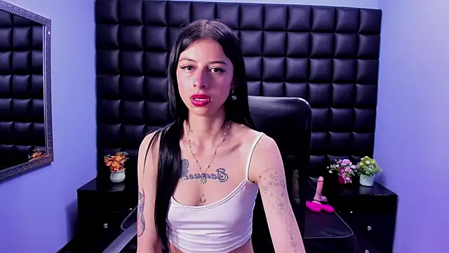 Dulce Miaa  online show from 10-27-25, 03:27