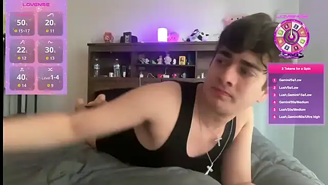 Snapshot of michaeltorrexxx chatting on 02-11-26, 04:12 michaeltorrexxx online show from 02-11-26, 04:12