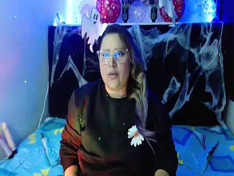 EmmaTower online show from 10-10-25, 07:13