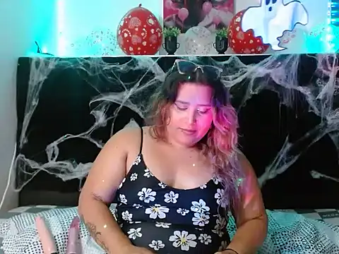 EmmaTower online show from 10-23-25, 07:23