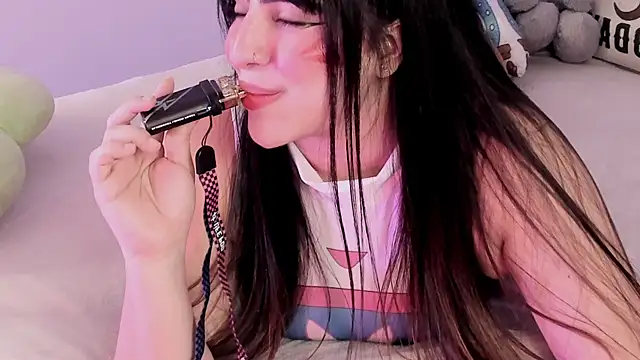 Snapshot of Camila_Matinez_ chatting on 09-26-25, 12:47 Camila Matinez online show from 09-26-25, 12:47