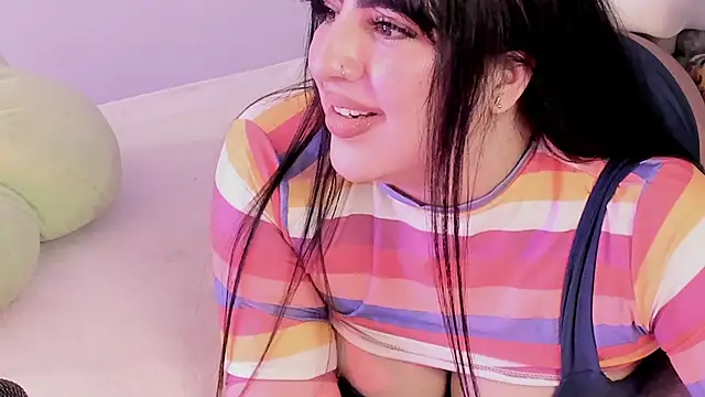 Snapshot of Camila_Matinez_ chatting on 11-03-25, 12:57 Camila Matinez online show from 11-03-25, 12:57