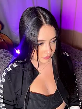 Emiily Moore1 online show from 01-16-26, 12:03