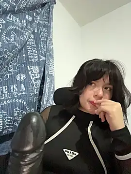 aliciia 23 online show from 10-30-25, 04:14