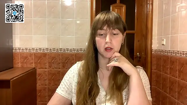 MaroonMoon  online show from 10-10-25, 07:46