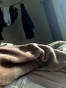 Snapshot of GaziAsharaf chatting on 01-13-26, 03:34 GaziAsharaf online show from 01-13-26, 03:34