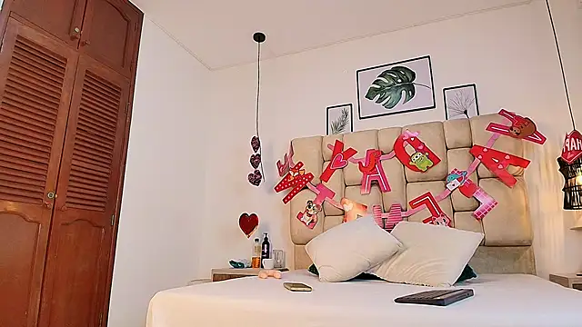 elizawiliamst online show from 09-18-25, 12:40