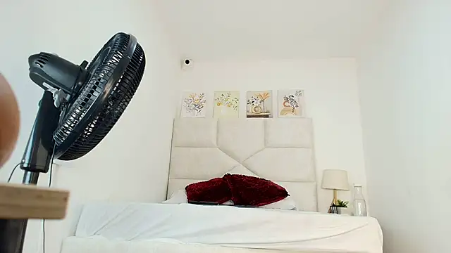 elizawiliamst online show from 03-21-26, 11:59