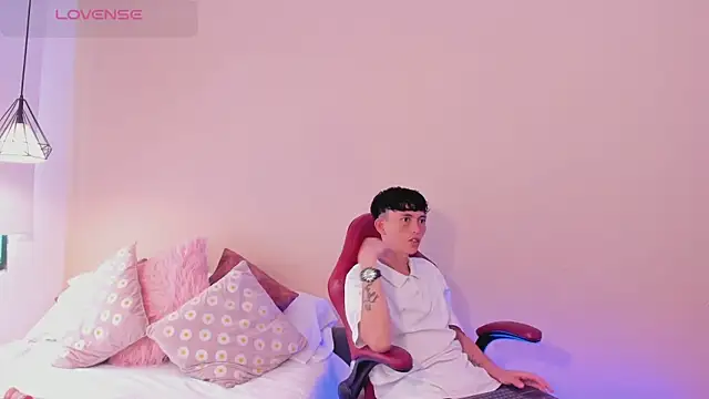 DodoyandCriss online show from 09-14-25, 03:11