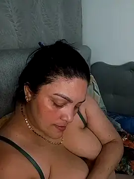 tiffany Johnson1 online show from 02-07-26, 03:32