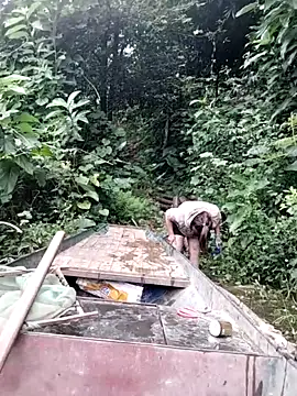 Lyly nuce online show from 10-21-25, 02:23