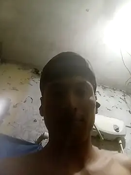 Snapshot of Bebicho14 chatting on 11-08-25, 06:35 Bebicho14 online show from 11-08-25, 06:35