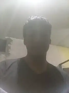 Snapshot of Bebicho14 chatting on 11-15-25, 04:54 Bebicho14 online show from 11-15-25, 04:54