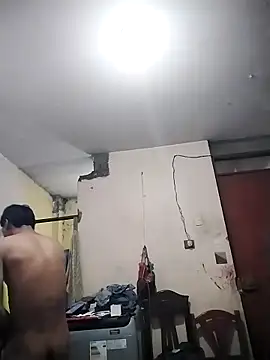 Snapshot of Bebicho14 chatting on 02-13-26, 01:29 Bebicho14 online show from 02-13-26, 01:29