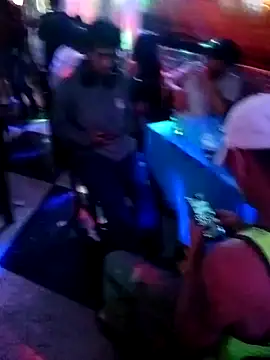 Snapshot of Bebicho14 chatting on 02-14-26, 05:04 Bebicho14 online show from 02-14-26, 05:04