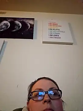 Snapshot of Yamiko42 chatting on 02-23-26, 05:38 Yamiko42 online show from 02-23-26, 05:38