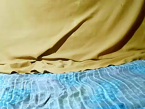 Snapshot of Hottie_pinoy21 chatting on 10-10-25, 02:49 Hottie pinoy21 online show from 10-10-25, 02:49