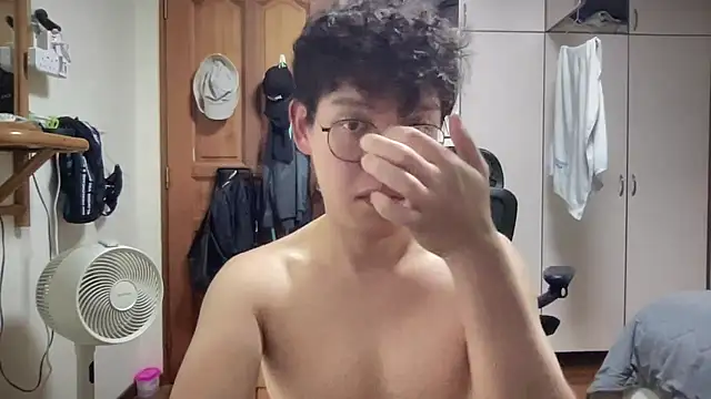 Passionatetwink2 online show from 10-14-25, 11:11