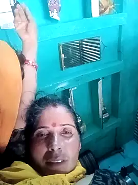 Snapshot of Hot_kuwar54 chatting on 09-16-25, 08:59 Hot kuwar54 online show from 09-16-25, 08:59