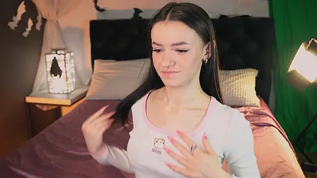 E l i z e  online show from 11-01-25, 05:31