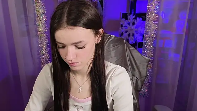 E l i z e  online show from 01-14-26, 06:41