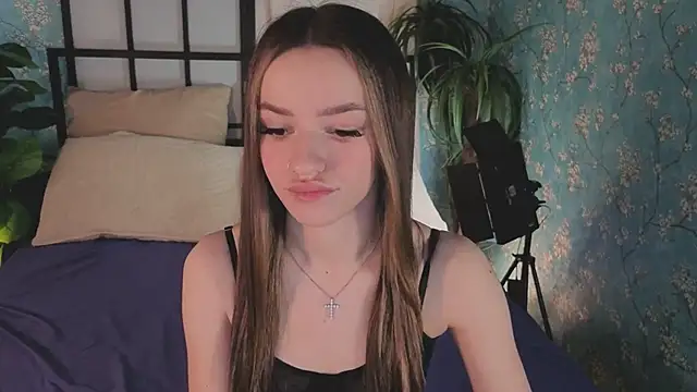 E l i z e  online show from 05-15-26, 05:03