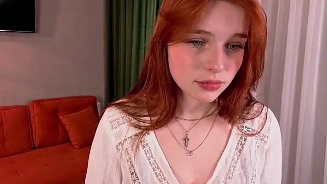 AnnieKim  online show from 05-07-26, 03:17