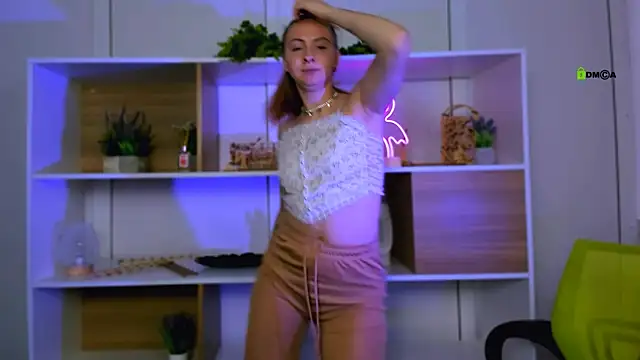 mila glow1 online show from 09-08-25, 04:28