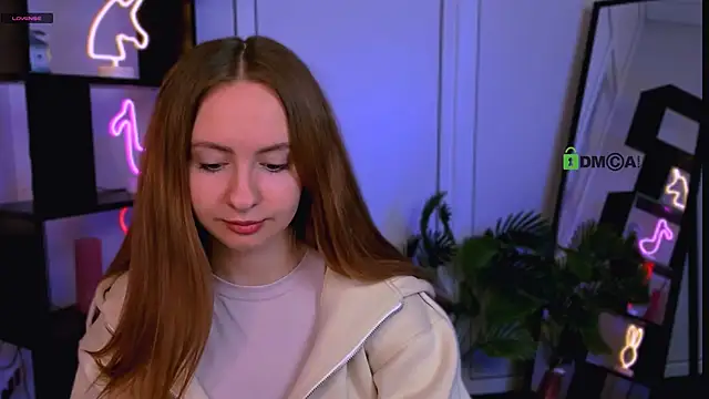 mila glow1 online show from 09-28-25, 08:42