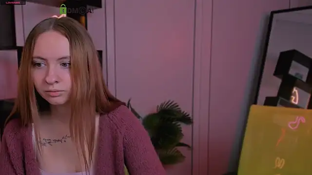 mila glow1 online show from 10-03-25, 08:33