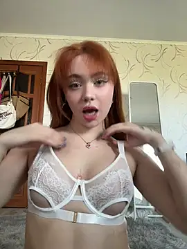 LunaMillie online show from 05-11-26, 10:21