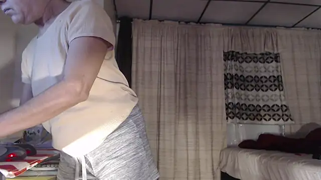 ANALTRAINING4U2 online show from 10-29-25, 06:15