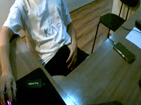 Novinhopirocudo07 online show from 06-11-26, 10:08