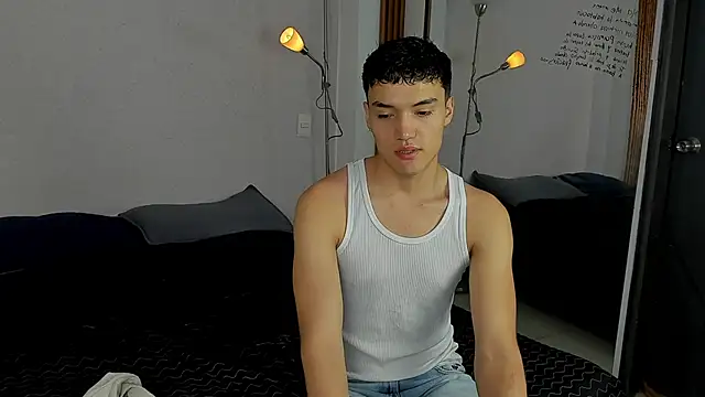 Jacksonflorez online show from 09-19-25, 06:41
