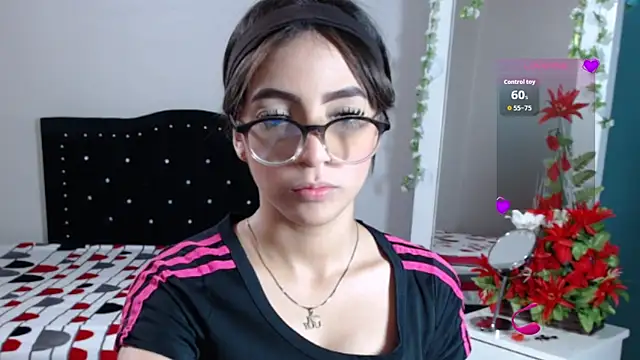 Coraline Playful online show from 09-19-25, 07:14