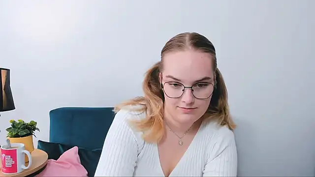 Snapshot of AliceCrazy69 chatting on 09-25-25, 01:15 AliceCrazy69 online show from 09-25-25, 01:15