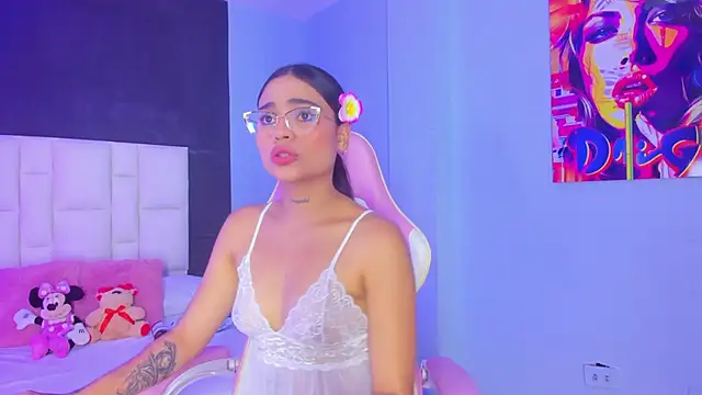 Snapshot of SammyRose_ chatting on 09-25-25, 08:23 SammyRose online show from 09-25-25, 08:23