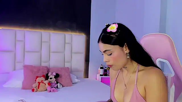 Snapshot of SammyRose_ chatting on 10-07-25, 08:06 SammyRose online show from 10-07-25, 08:06