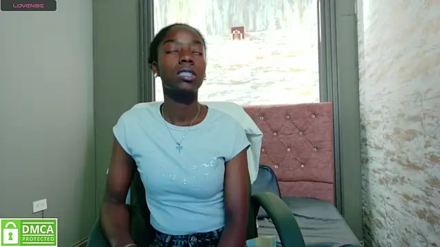 Snapshot of katia_green1 chatting on 09-09-25, 11:32 katia green1 online show from 09-09-25, 11:32