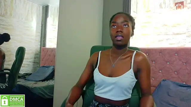 Snapshot of katia_green1 chatting on 09-15-25, 11:21 katia green1 online show from 09-15-25, 11:21