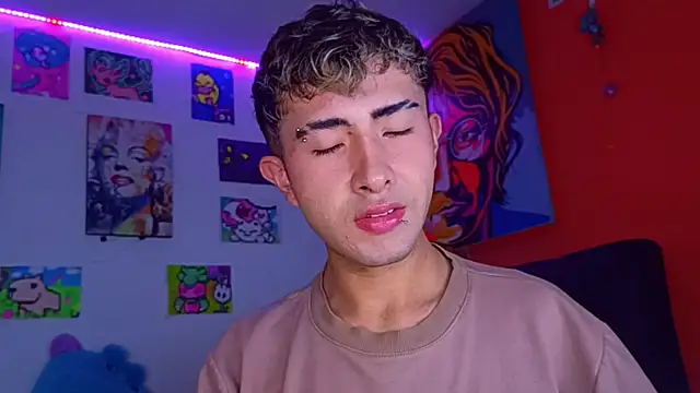 NoahXitrux online show from 09-12-25, 04:01