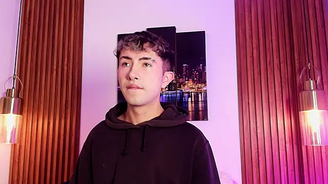 NoahXitrux online show from 09-19-25, 01:12