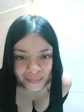 LunaJacobs online show from 11-05-25, 03:45