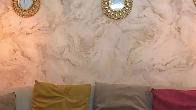 Valentino Thompson online show from 09-08-25, 07:35