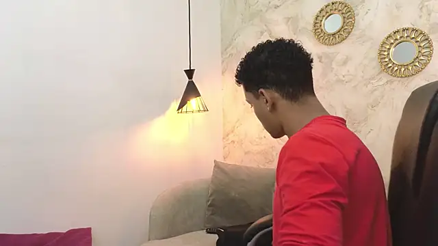 Valentino Thompson online show from 09-12-25, 07:25