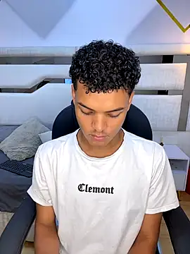 Valentino Thompson online show from 09-14-25, 06:29