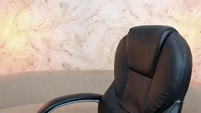 Valentino Thompson online show from 09-24-25, 07:39