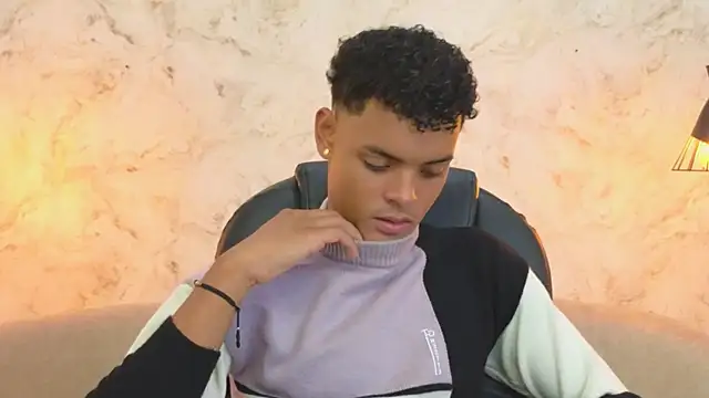 Valentino Thompson online show from 10-24-25, 07:54