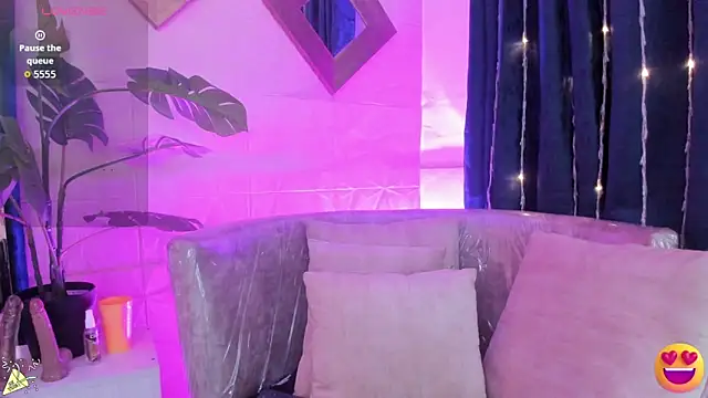 Snapshot of _valeria_saenz_ chatting on 03-11-26, 02:50 valeria saenz online show from 03-11-26, 02:50